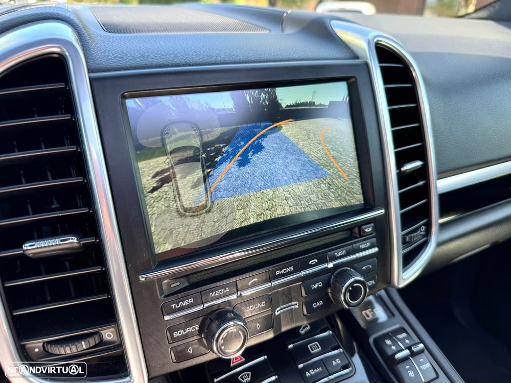 Porsche Cayenne S - 19