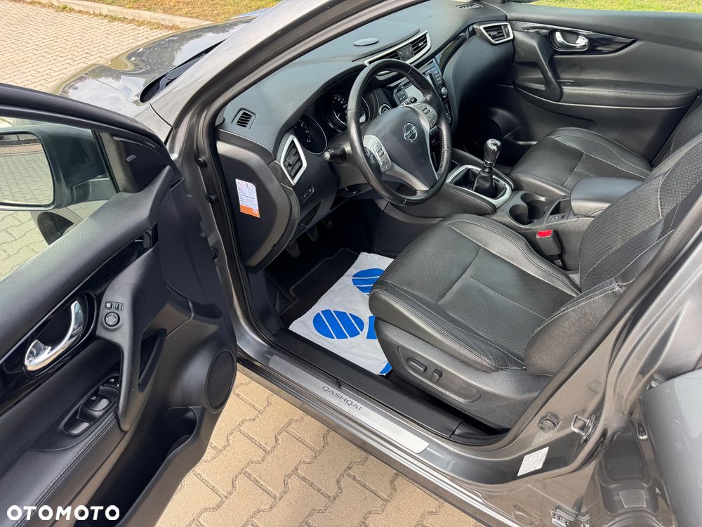 Nissan Qashqai 1.6 DIG-T Tekna - 19