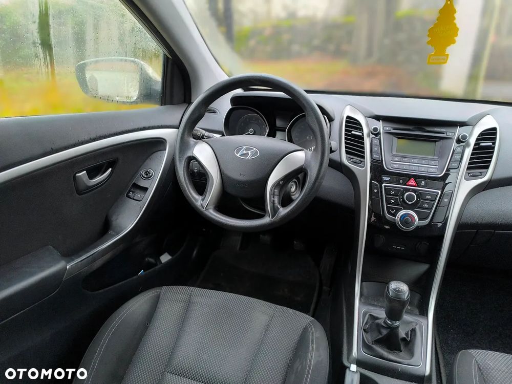 Hyundai i30 i30cw 1.4 Intro Edition - 5