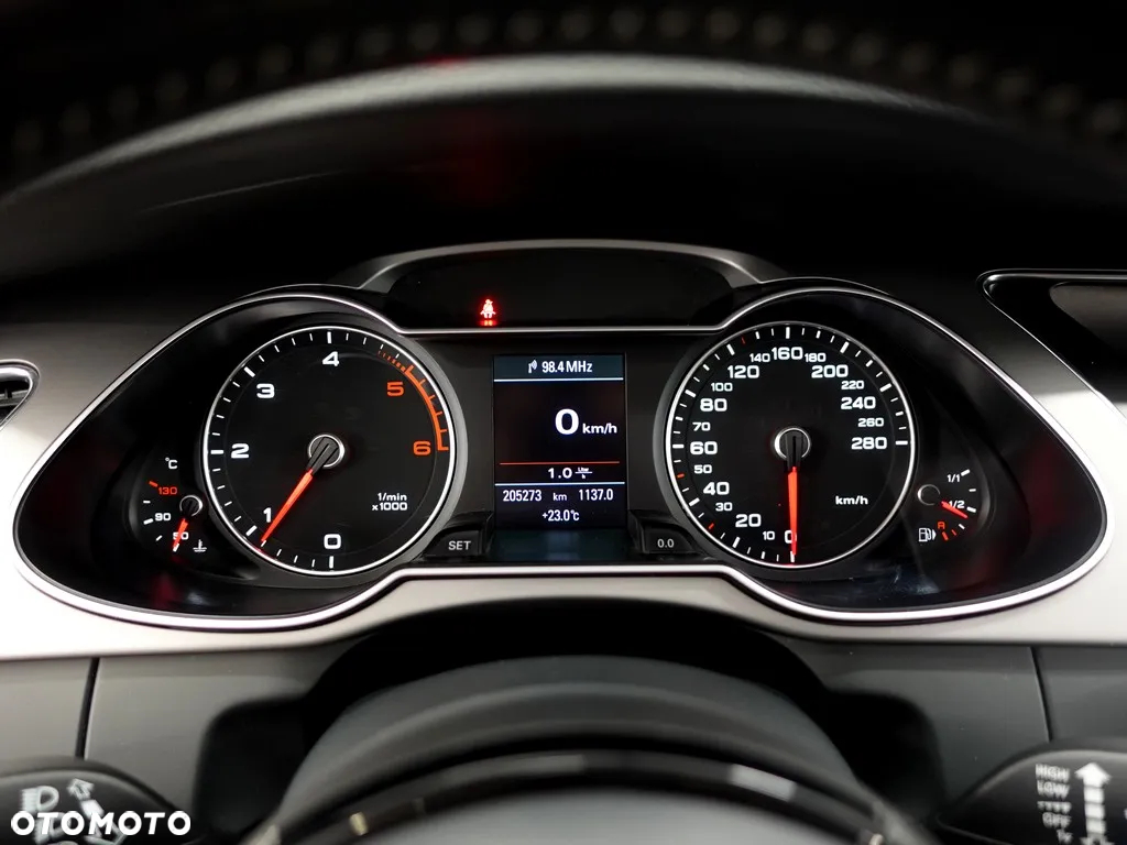 Audi A4 Avant 2.0 TDI DPF S line Sportpaket - 21