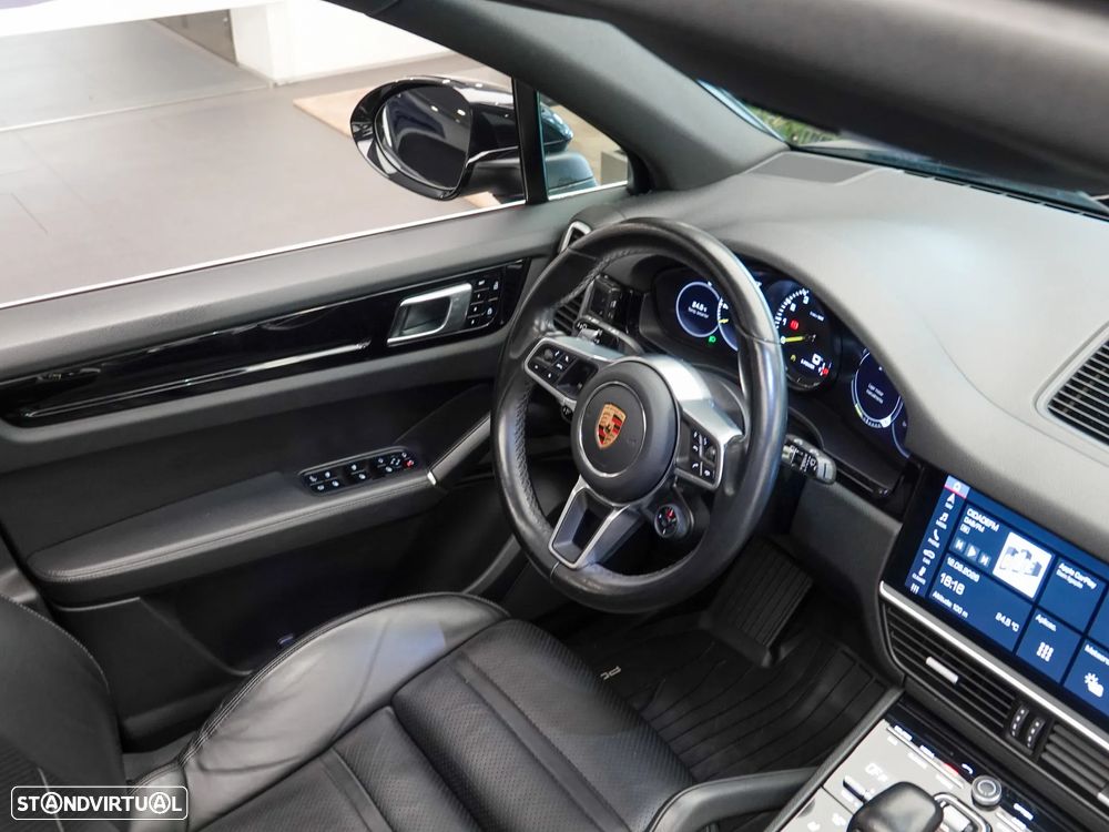 Porsche Cayenne - 13