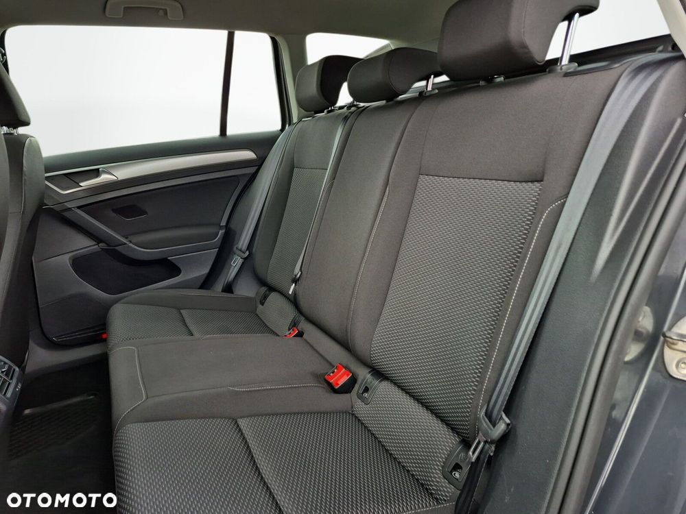 Volkswagen Golf Variant 1.0 TSI BMT Trendline - 12