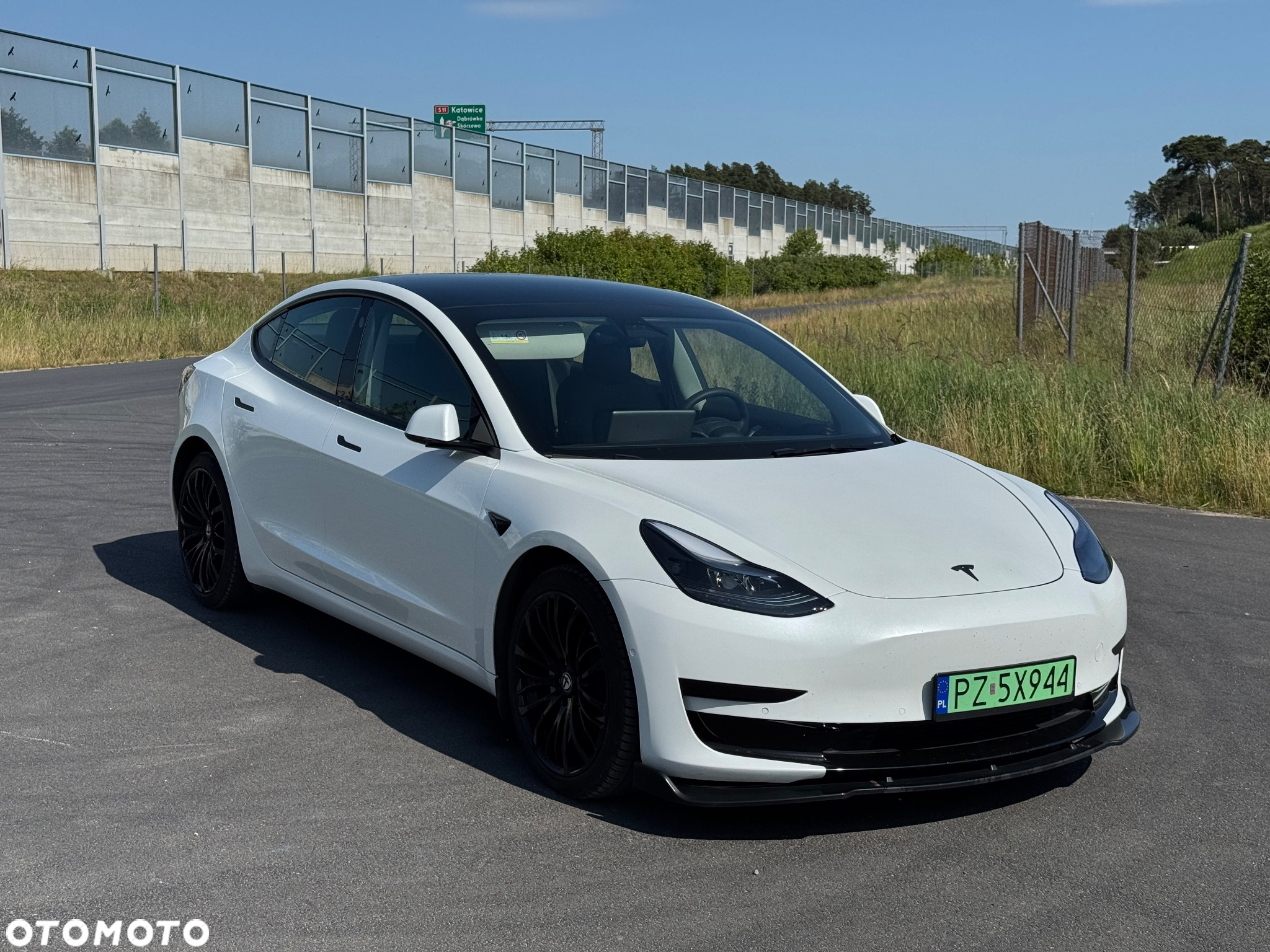 Tesla Model 3 Standard Range Plus - 2