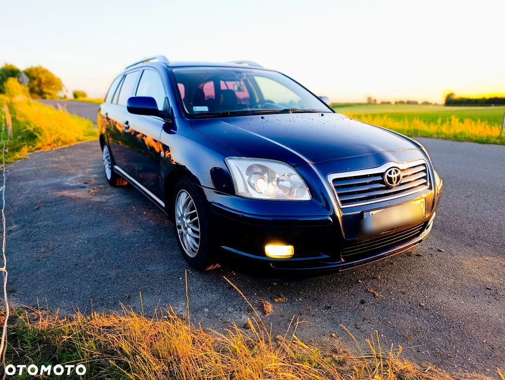 Toyota Avensis 2.0 VVT-i Prestige - 1