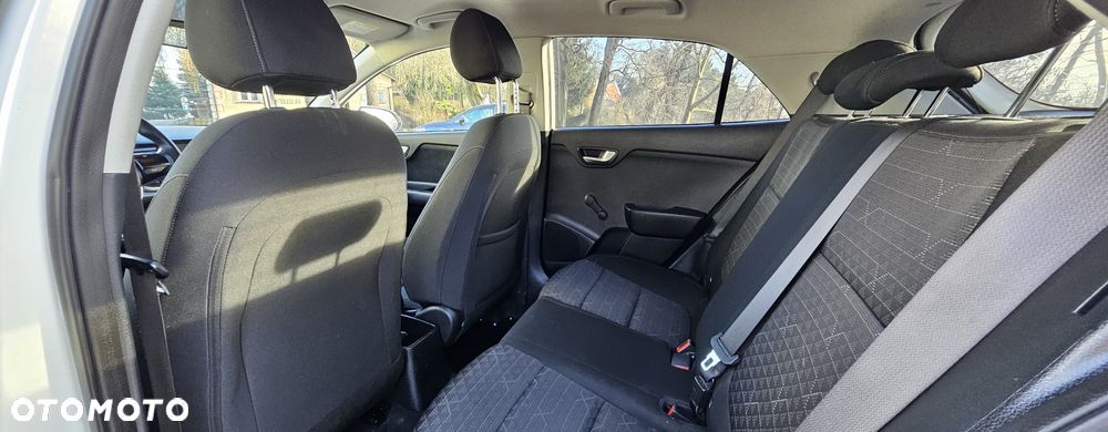 Kia Rio 1.2 Edition 7 - 14