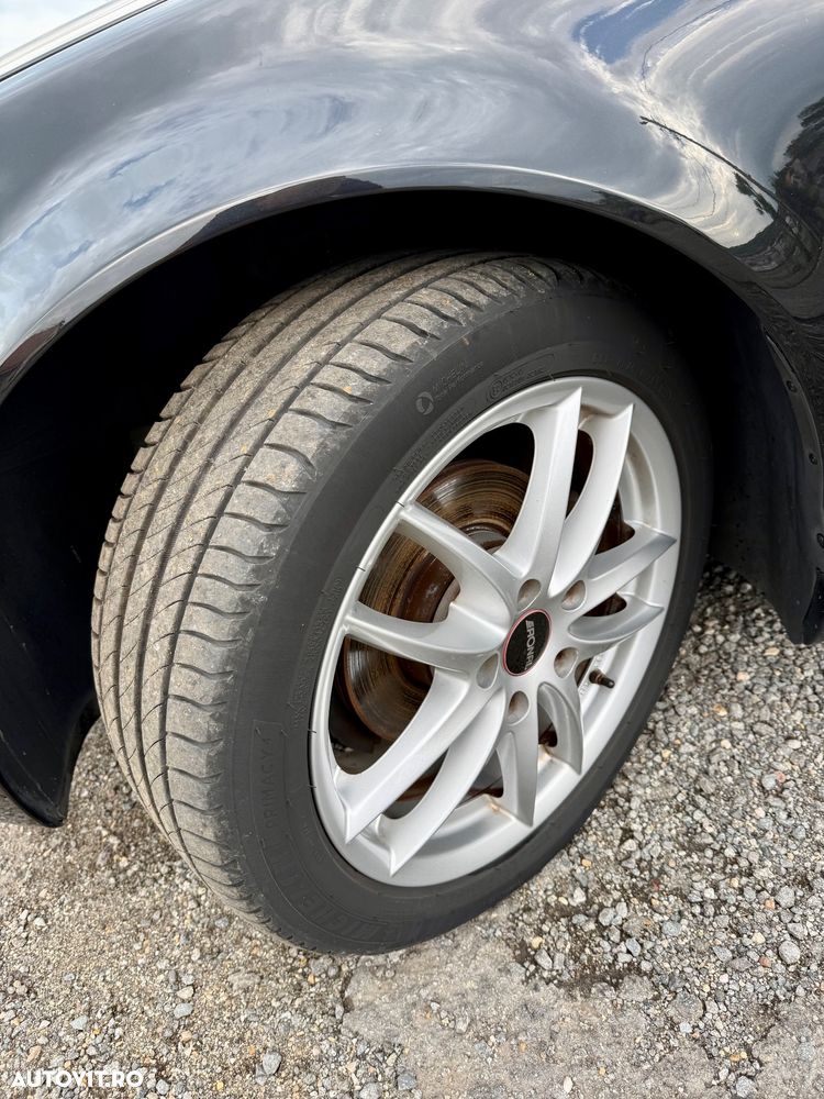 BMW Seria 3 316i Edition Sport - 32