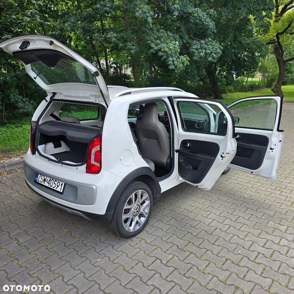 Volkswagen up! 1.0 cross - 8