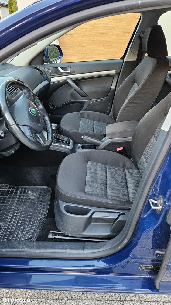 Skoda Octavia 2.0 TDI Elegance DSG - 16