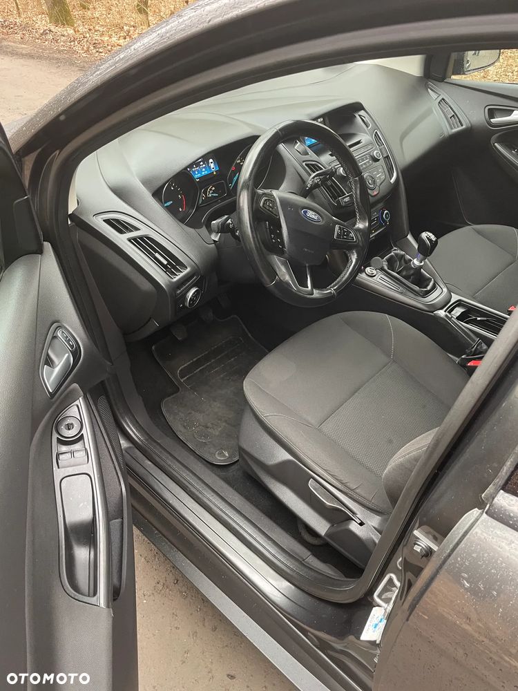 Ford Focus - 11