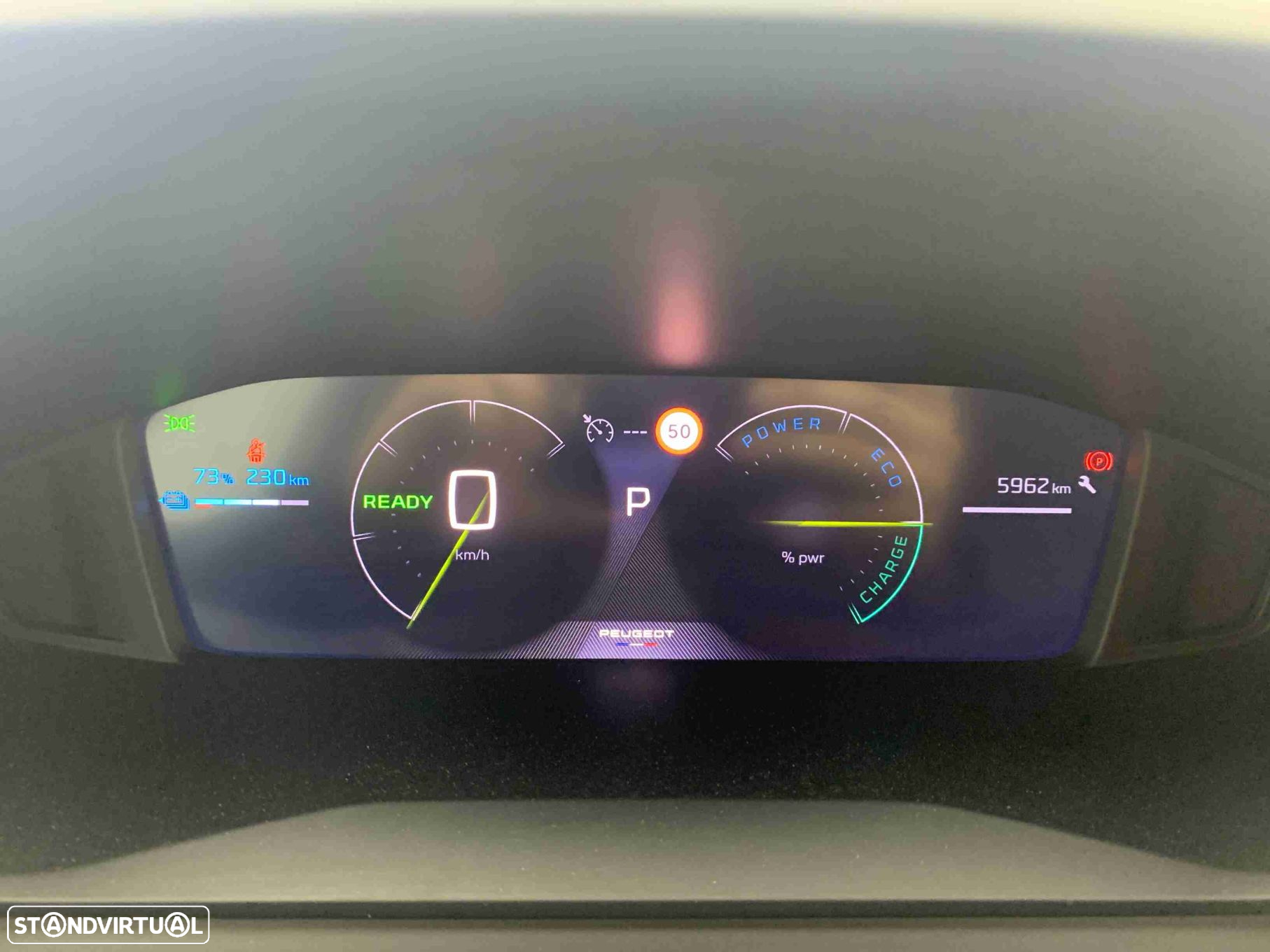 Peugeot e-2008 50 kWh Allure - 8