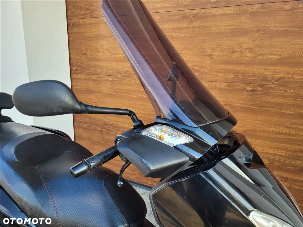 Yamaha X-max - 19