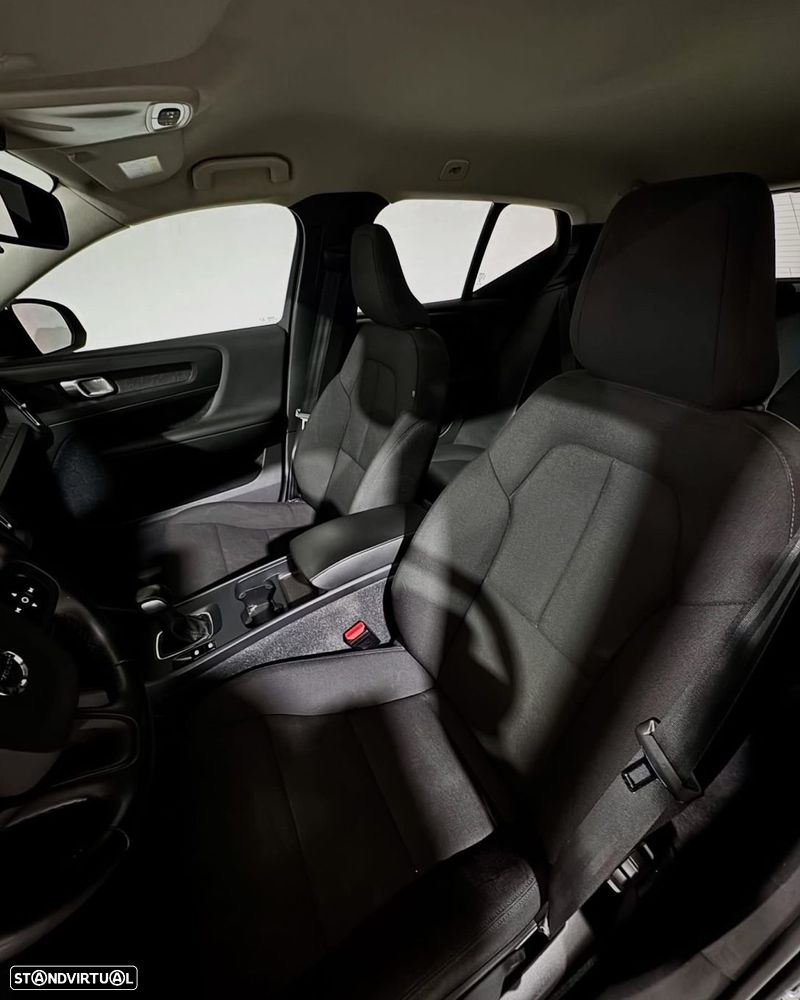 Volvo XC 40 1.5 T2 Momentum - 10