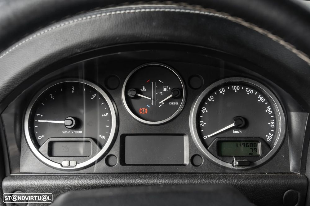 Land Rover Defender 110 CC 2.2 CRD SE - 16