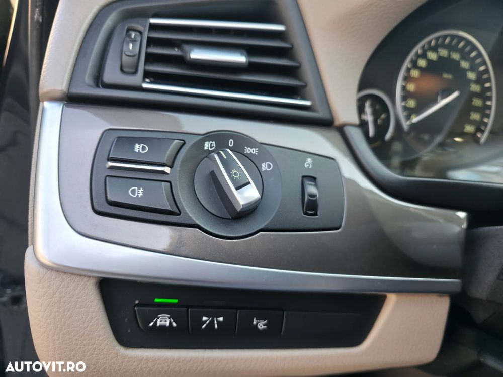 BMW Seria 5 530d xDrive Aut. Modern Line - 14