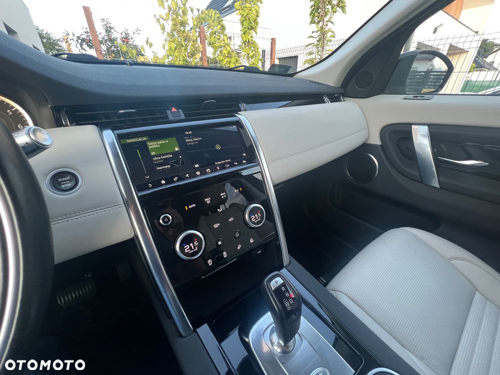 Land Rover Discovery Sport 2.0 P200 mHEV S - 11