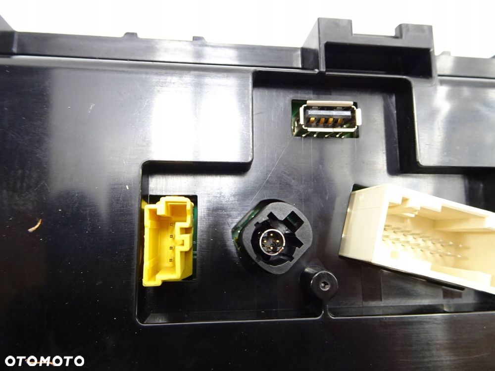 licznik zegary citroen c4 picasso ii 1.6 e-hdi anglik - 7