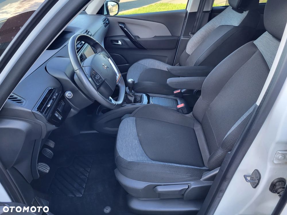 Citroën C4 SpaceTourer 1.2 PureTech Shine S&S - 13