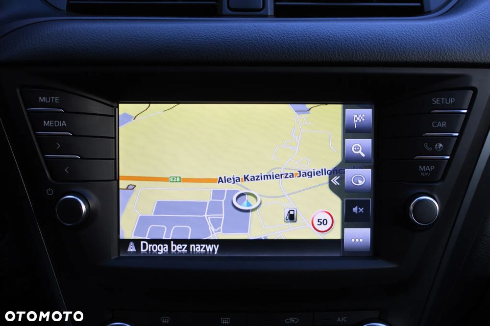 Toyota Avensis 2.0 Prestige MS - 17