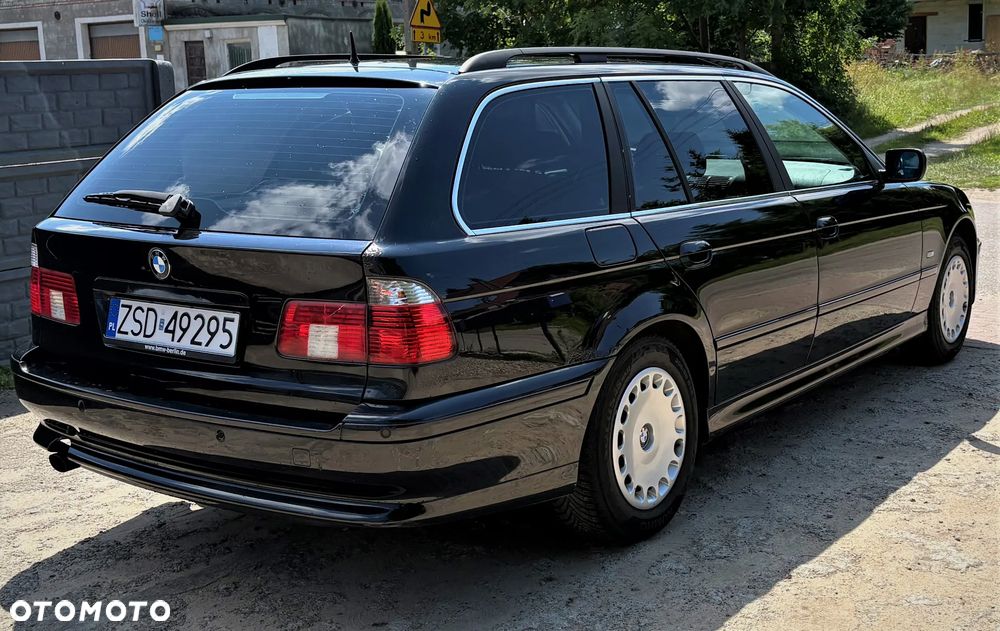 BMW Seria 5 520i Touring - 5