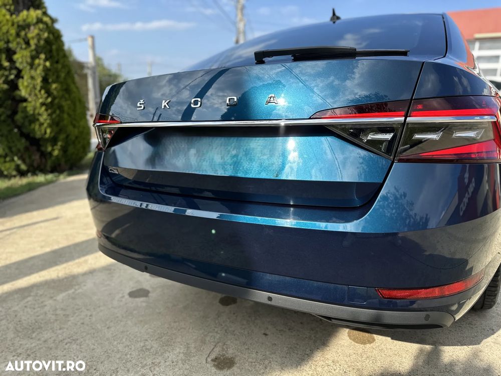 Skoda Superb 2.0 TDI Ambition - 19