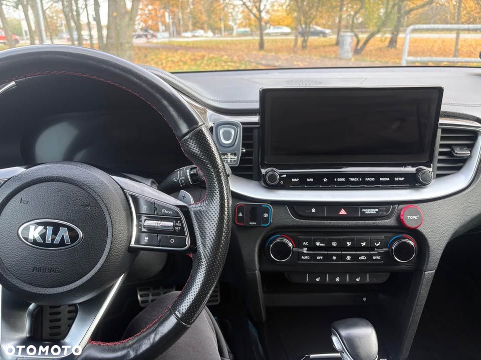 Kia ProCeed 1.6 T-GDI GT DCT - 18