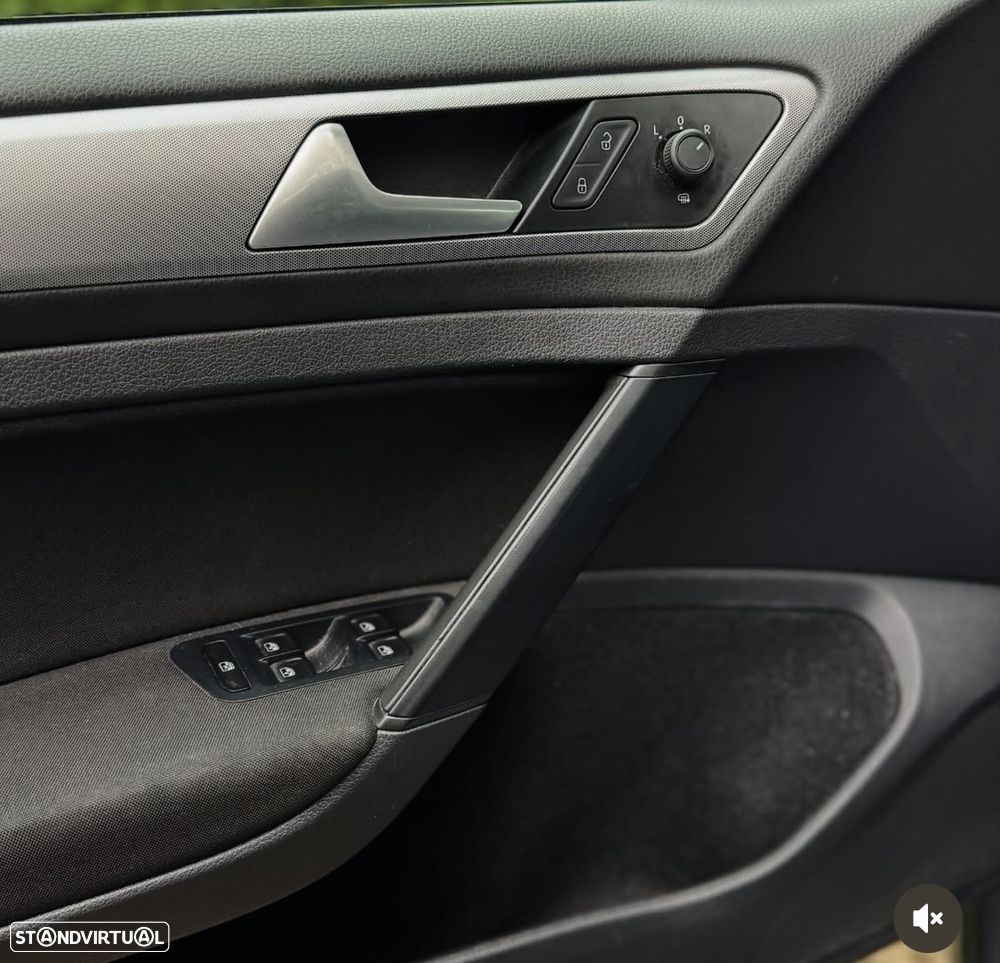 VW Golf 1.0 TSI R-Line - 3