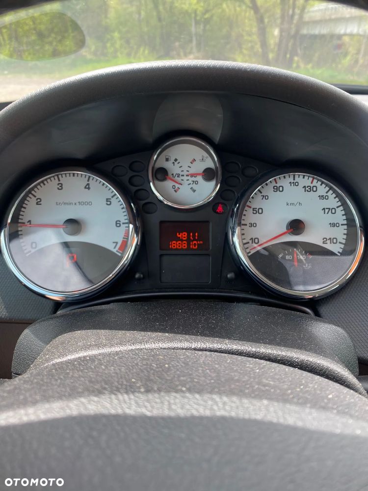 Peugeot 207 120 Automatik Premium - 11