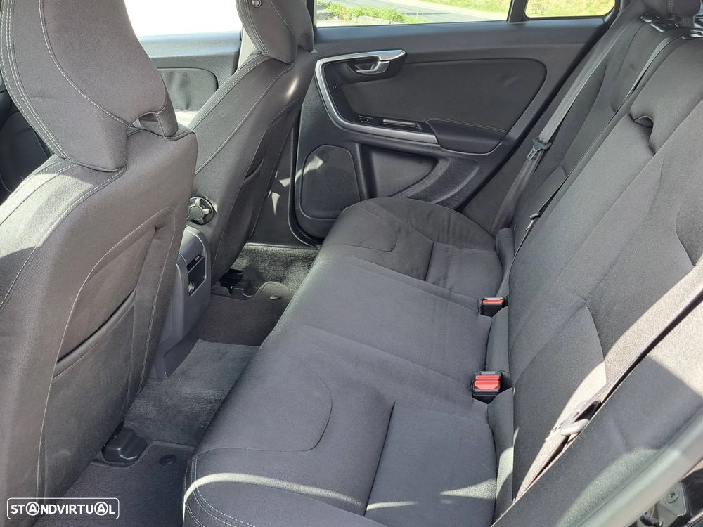 Volvo V60 1.6 D2 Drive Kinetic Start/Stop - 9