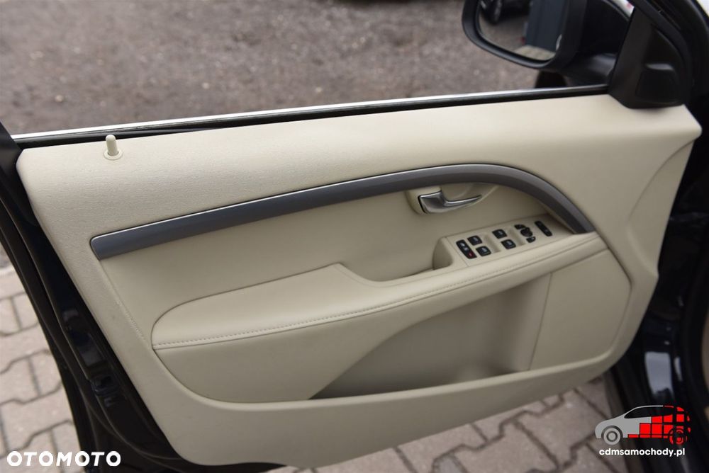 Volvo V70 D3 Momentum - 13