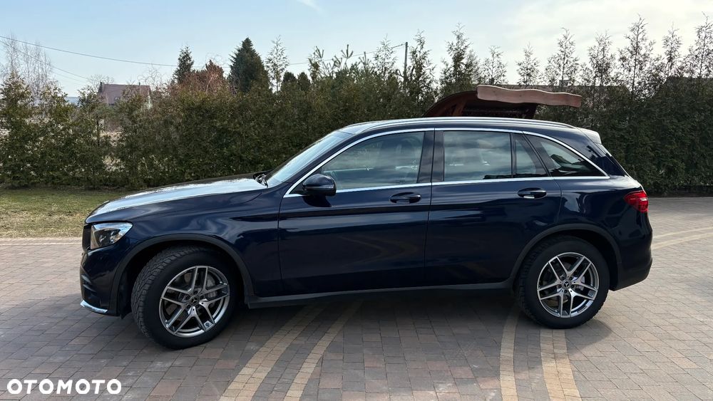 Mercedes-Benz GLC 250 4Matic 9G-TRONIC AMG Line - 13