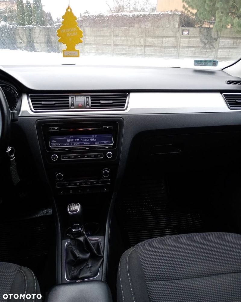 Skoda RAPID 1.6 TDI Edition - 8