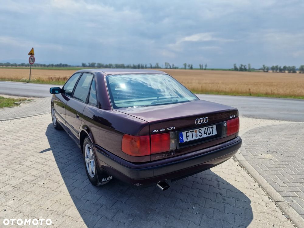 Audi 100 2.3 E - 13