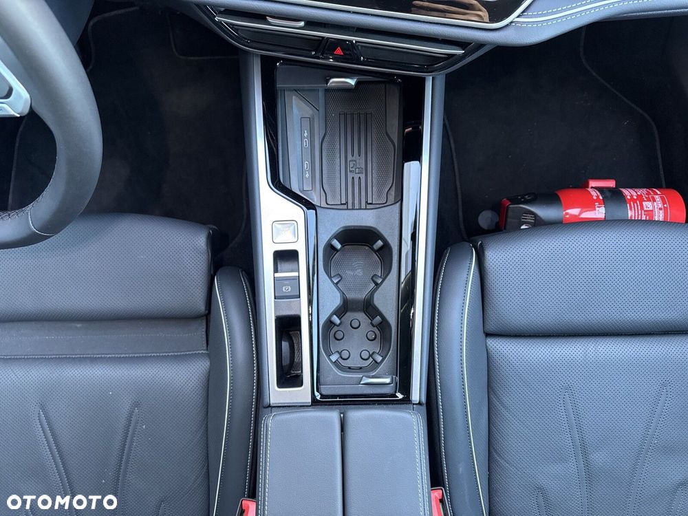 Volkswagen Passat - 28