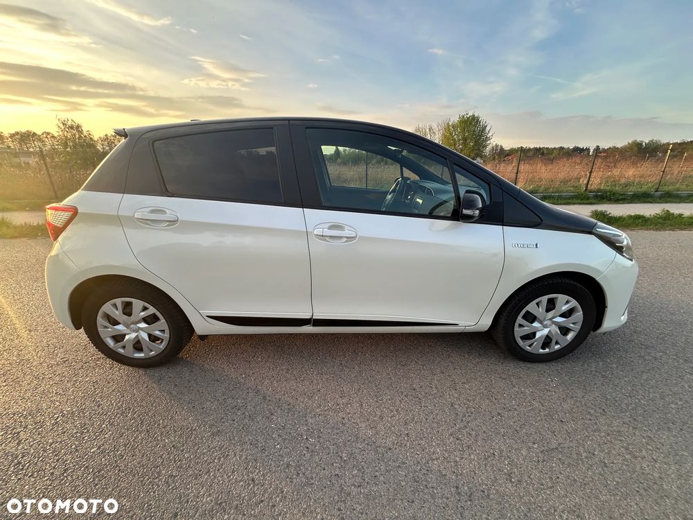 Toyota Yaris - 4