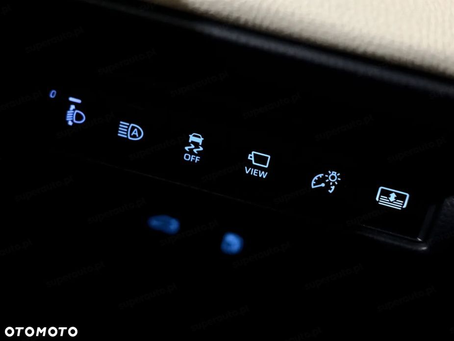 Toyota Camry 2.5 Hybrid Dynamic Force Executive e-CVT - 6