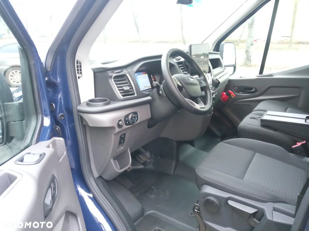 Ford Transit - 8