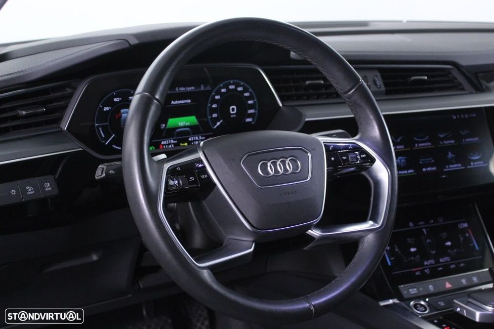 Audi Q8 e-Tron Sportback 55 quattro Advanced - 23