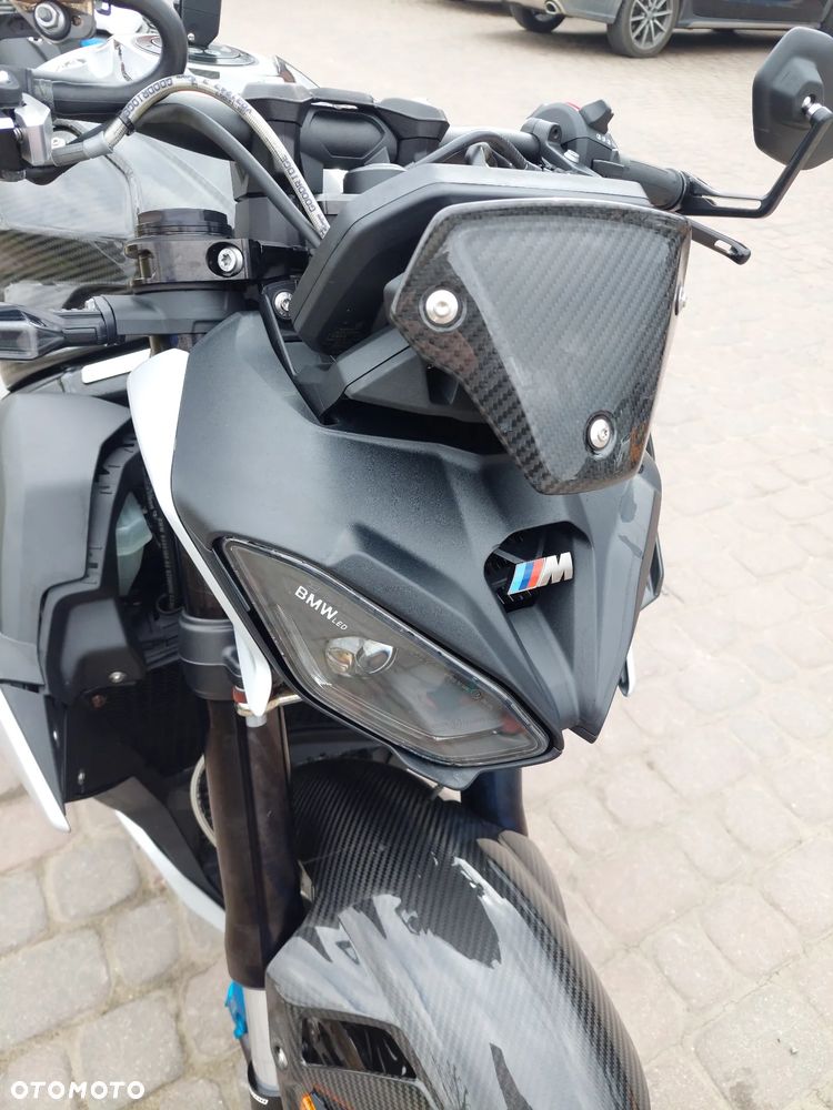 BMW S - 10