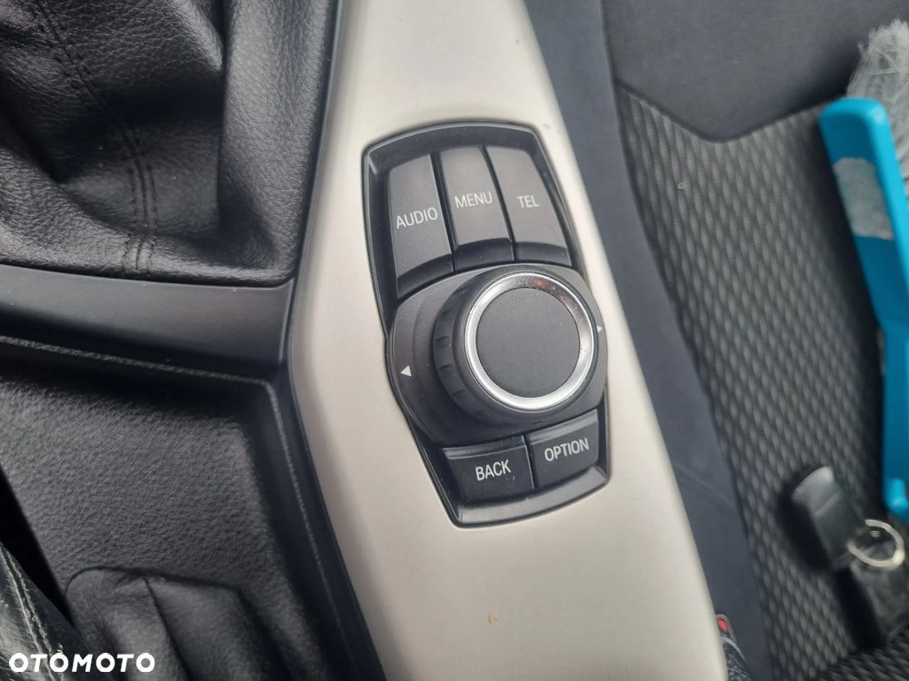 BMW Seria 1 - 25