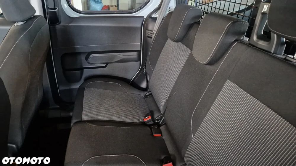 Ford Nowy Courier Kombi 2026 - 13