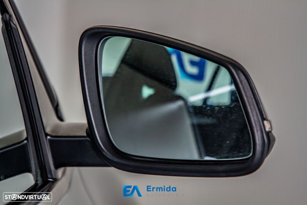 BMW X1 16 d sDrive Auto - 14