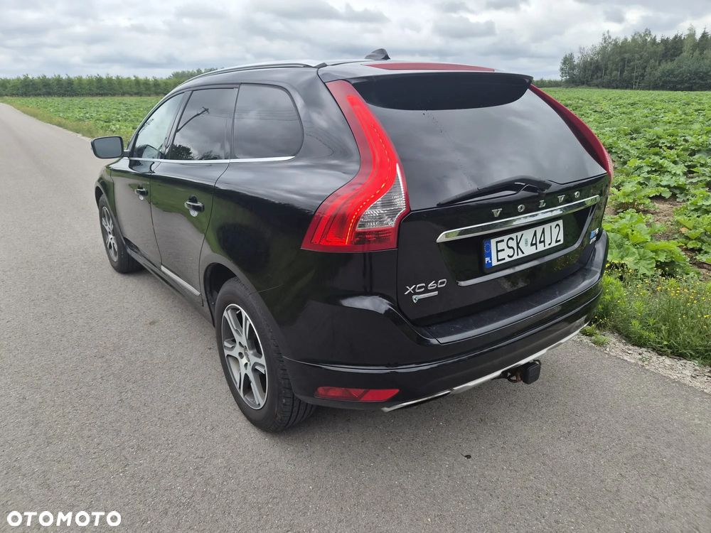 Volvo XC 60 T6 AWD Momentum - 6