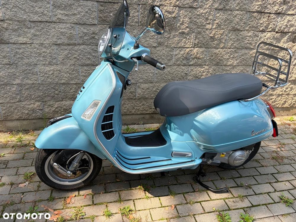 Vespa GTS - 2
