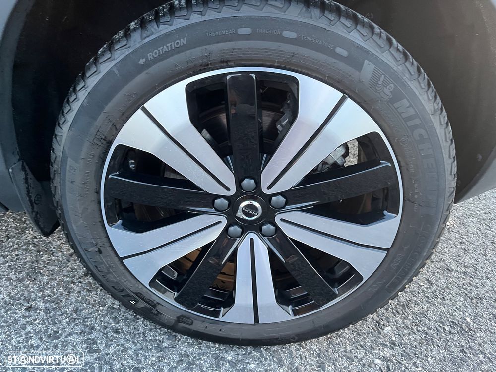 Volvo XC 40 Recharge Core - 26