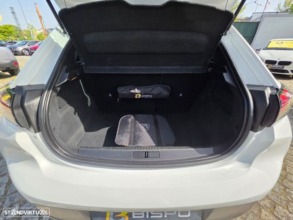 Peugeot e-208 50 kWh Active Pack - 17