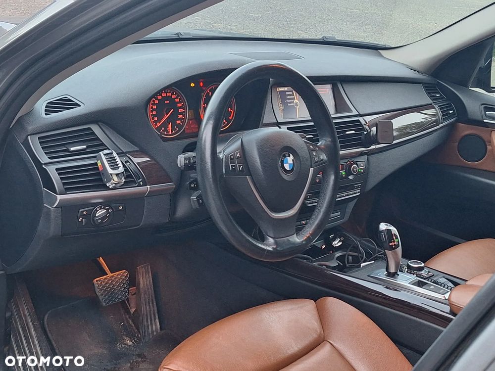 BMW X5 2010 photo 3