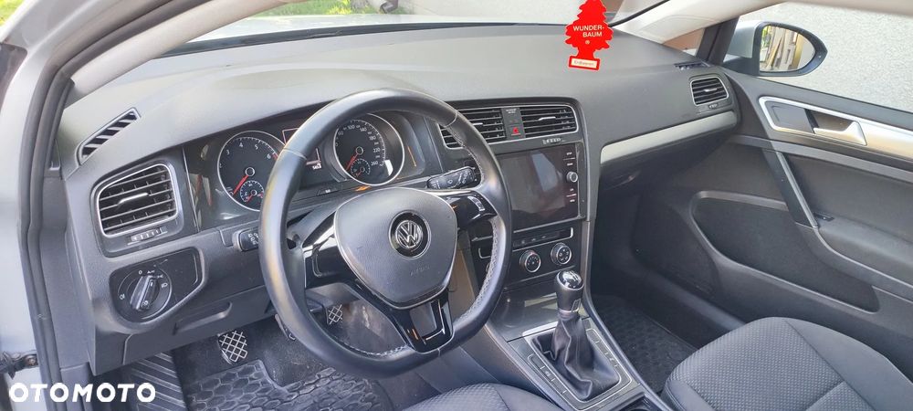 Volkswagen Golf VII 1.0 TSI BMT Trendline - 5