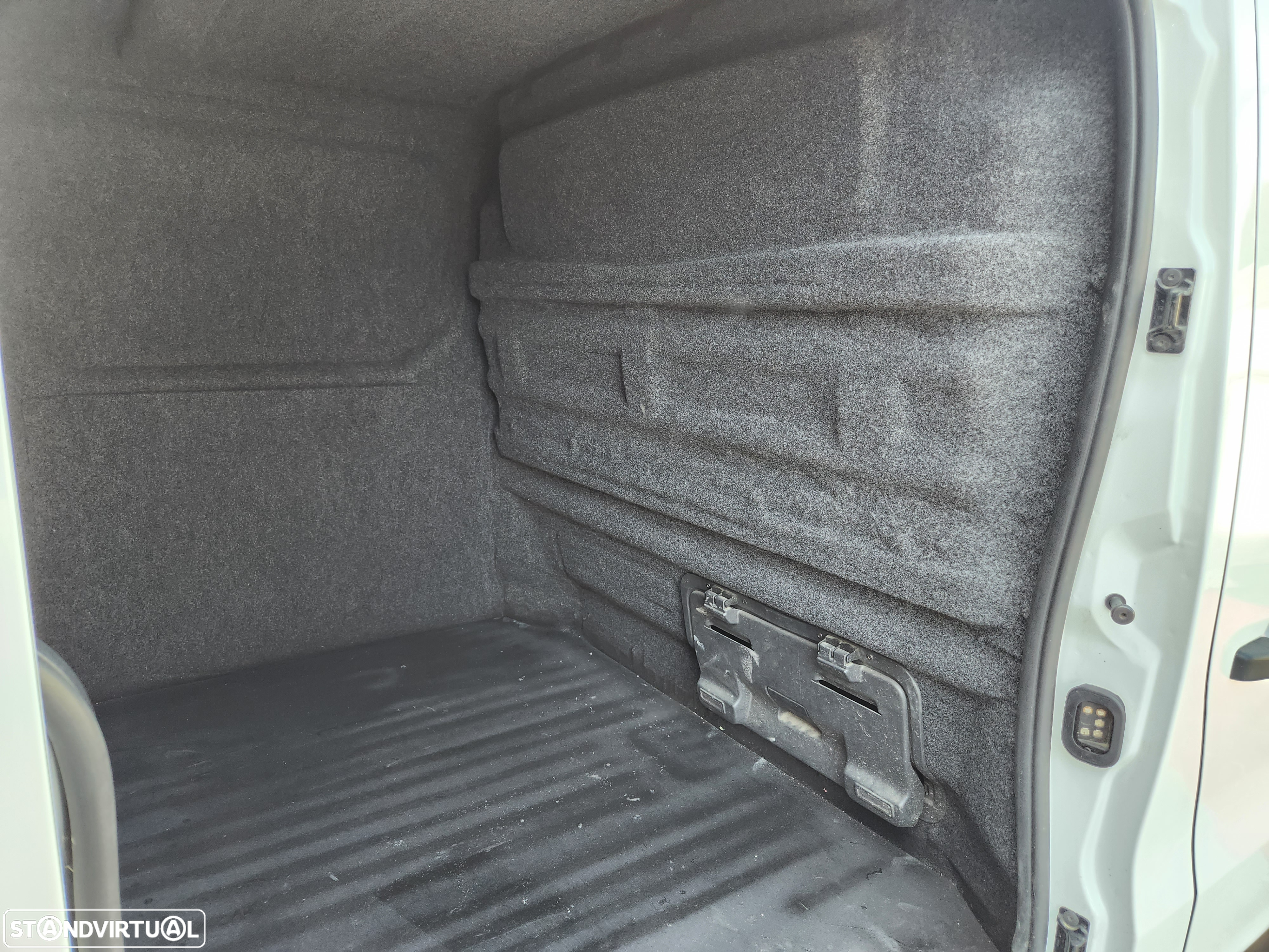 Renault TRAFIC - 25