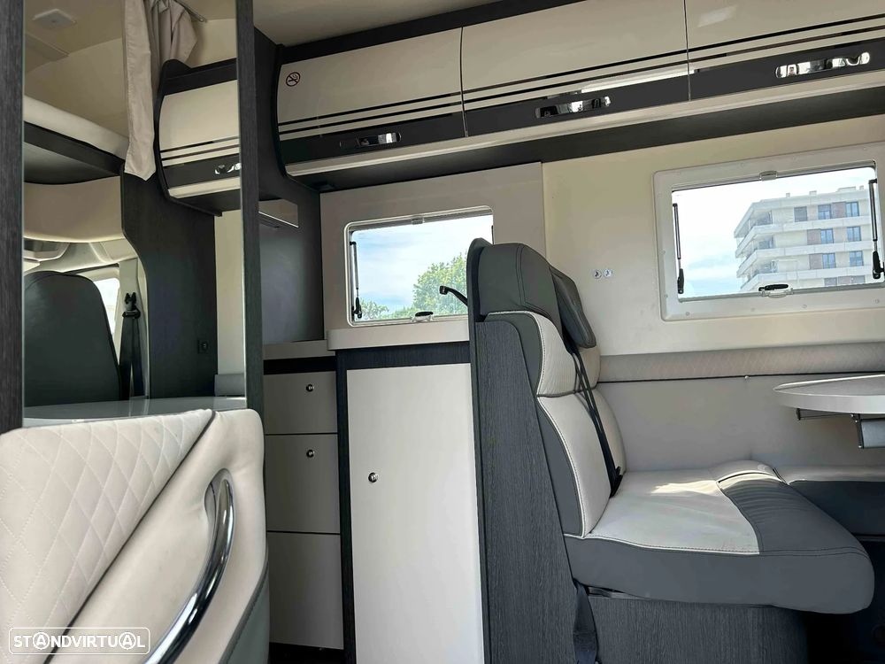 Ford Transit Roller Team Kronos 284M | Ford Transit 2.0 TDCi 165 CV Automática | 5 Lugares - 15