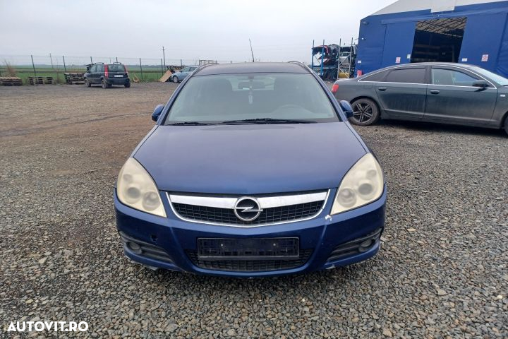 GRILA AERISIRE Opel Vectra C (facelift)  [din 2005 pana  2009] seria wagon 5-usi 1.9 CDTi MT (120 h - 3